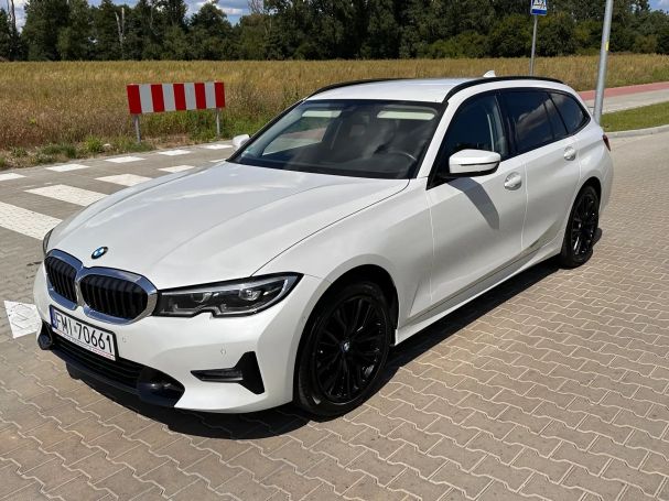 BMW 320d Touring Sport Line 140 kW image number 1