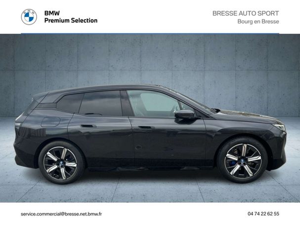 BMW iX xDrive40 243 kW image number 6