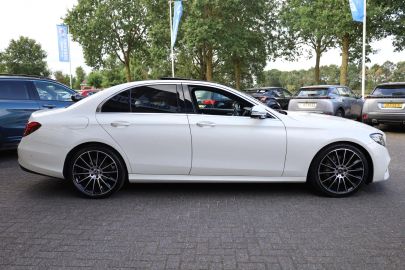 Car image 47