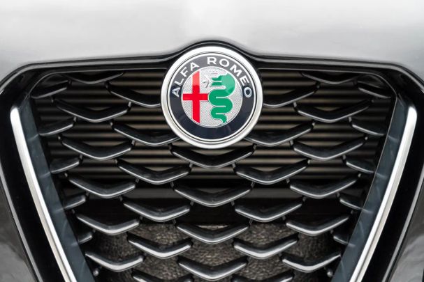 Alfa Romeo Giulia 2.0 Turbo Q4 206 kW image number 3