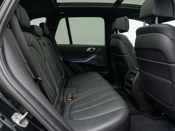 Car image 41