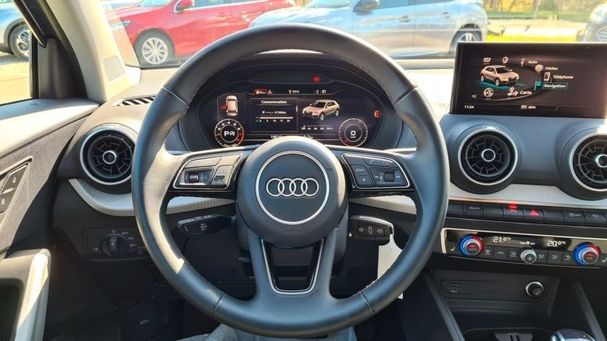 Audi Q2 35 TFSI S-line 110 kW image number 10