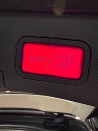 Car image 36