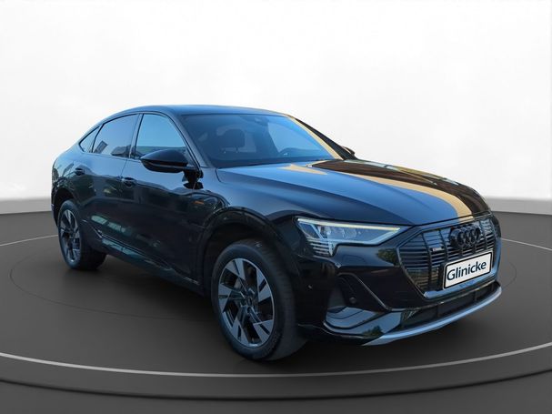 Audi e-tron 55 quattro S-line 300 kW image number 12