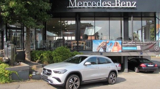 Mercedes-Benz GLA 180 100 kW image number 6