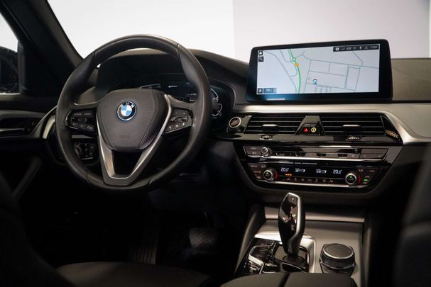 BMW 530i Touring 185 kW image number 21