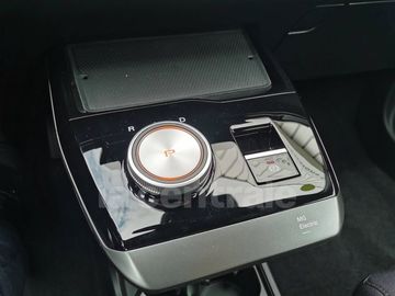 Car image 29