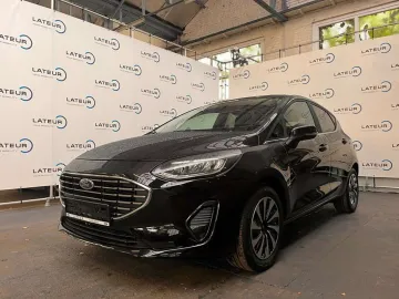 Car image 23