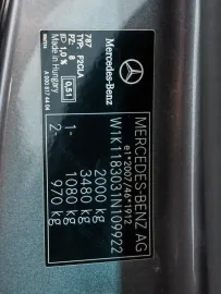 Car image 40