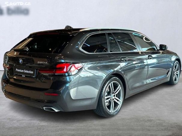 BMW 520d Touring xDrive 140 kW image number 4