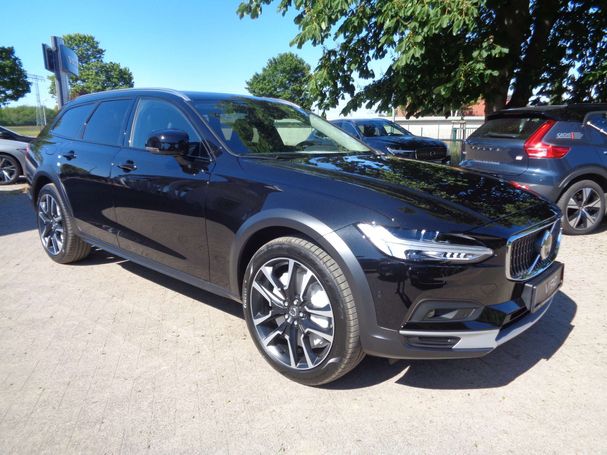 Volvo V90 Cross Country AWD B5 184 kW image number 2