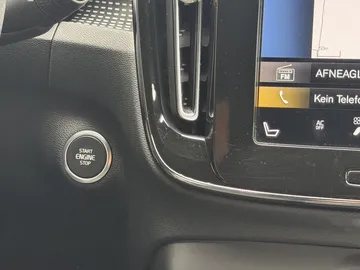 Car image 35