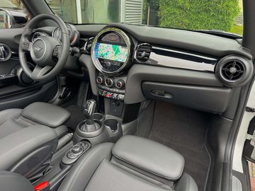 Car image 30