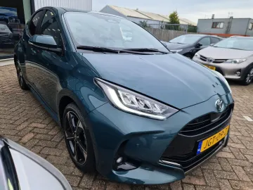 Car image 2