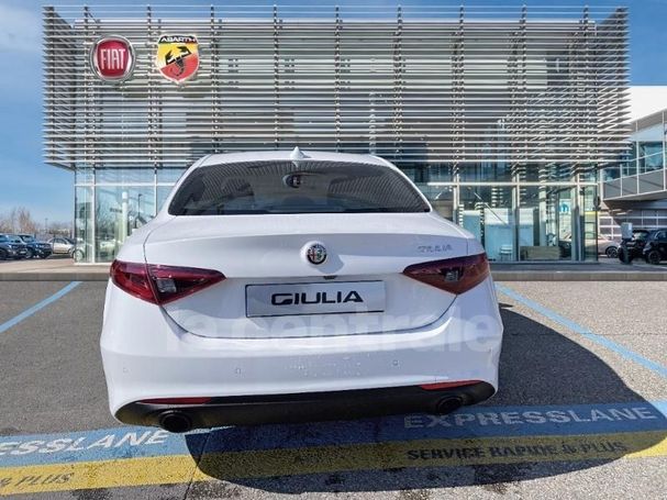 Alfa Romeo Giulia 2.0 AT8 Super 148 kW image number 24