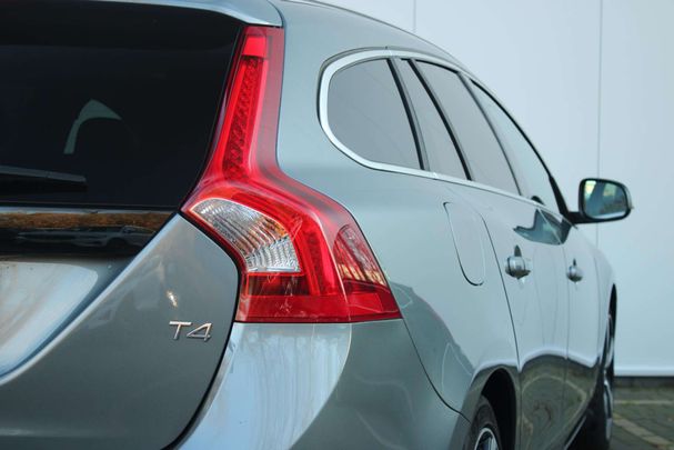 Volvo V60 T4 T6 140 kW image number 20