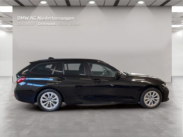 BMW 330e Touring 215 kW image number 3