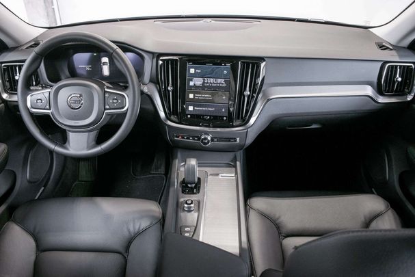 Volvo V60 B3 Essential 120 kW image number 11