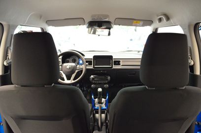 Car image 12