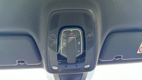 Car image 38