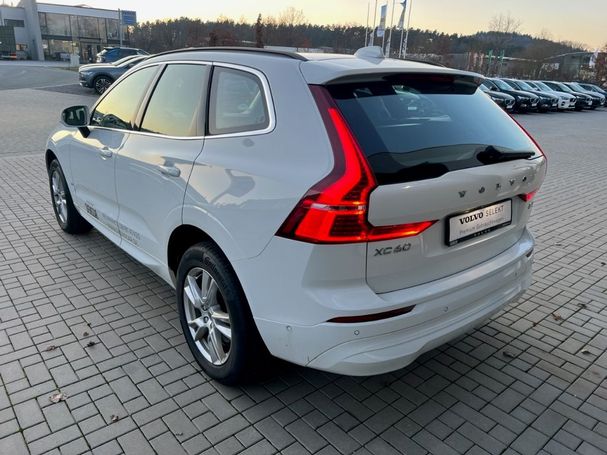 Volvo XC60 B4 AWD Momentum Pro 145 kW image number 5