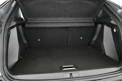 Car image 33