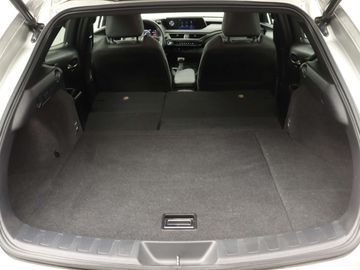 Car image 37