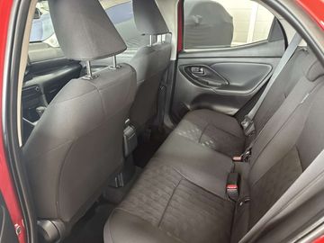 Car image 11