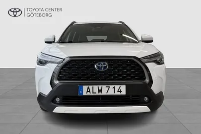 Car image 2