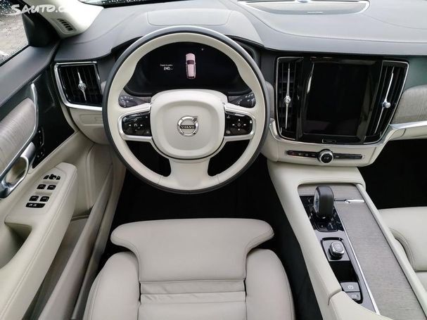 Volvo V90 Cross Country AWD B4 145 kW image number 13