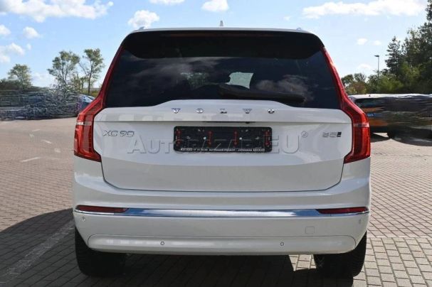 Volvo XC90 B5 AWD Plus 173 kW image number 13