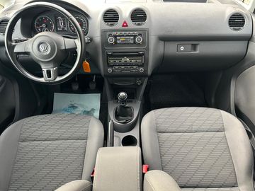 Car image 13