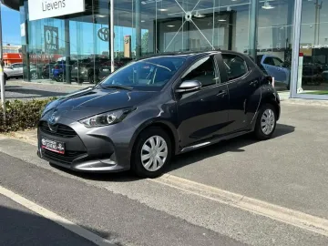 Car image 23