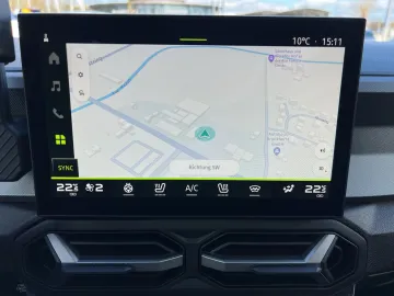 Car image 32
