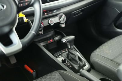 Car image 31