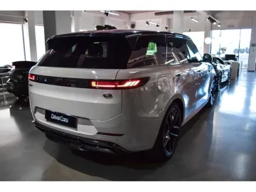 Car image 25
