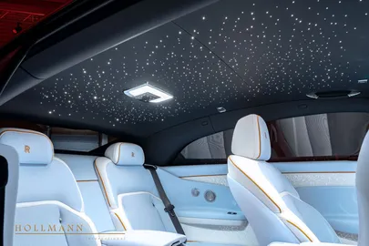 Car image 30