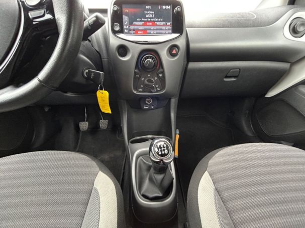 Toyota Aygo 53 kW image number 12