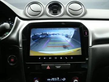 Car image 15