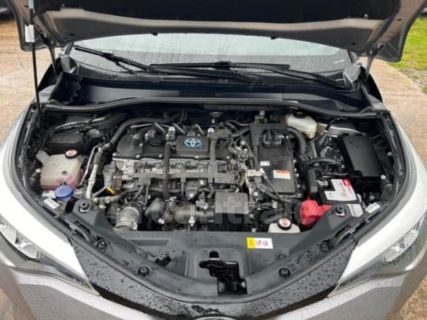 Toyota C-HR 1.8 Hybrid Dynamic 90 kW image number 13