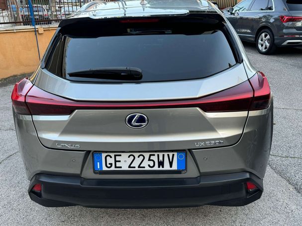 Lexus UX 250h 107 kW image number 3