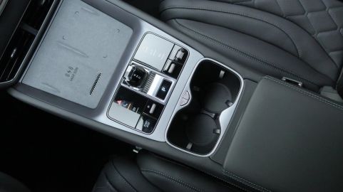 Car image 50