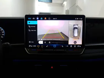 Car image 35