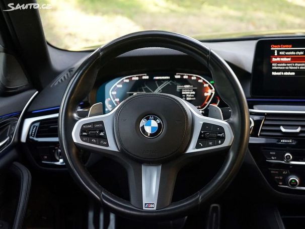 BMW 550i xDrive 390 kW image number 21