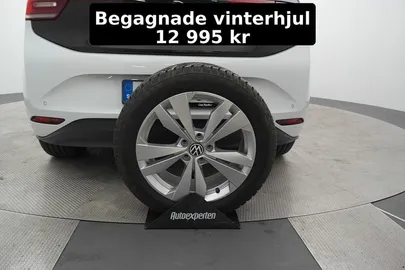 Car image 27