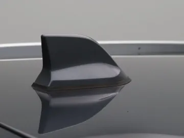 Car image 33