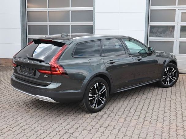 Volvo V90 Cross Country Pro AWD 145 kW image number 13