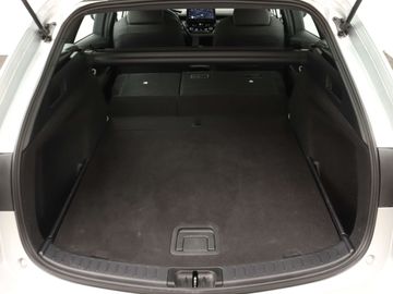 Car image 37