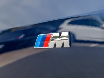 Car image 28
