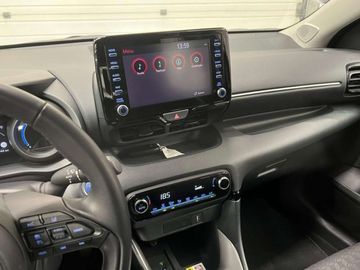 Car image 9